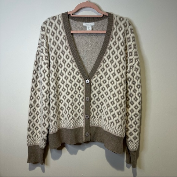 cupcakes & cashmere Sweaters - NWT cupcakes and cashmere cardigan sweater size extra large